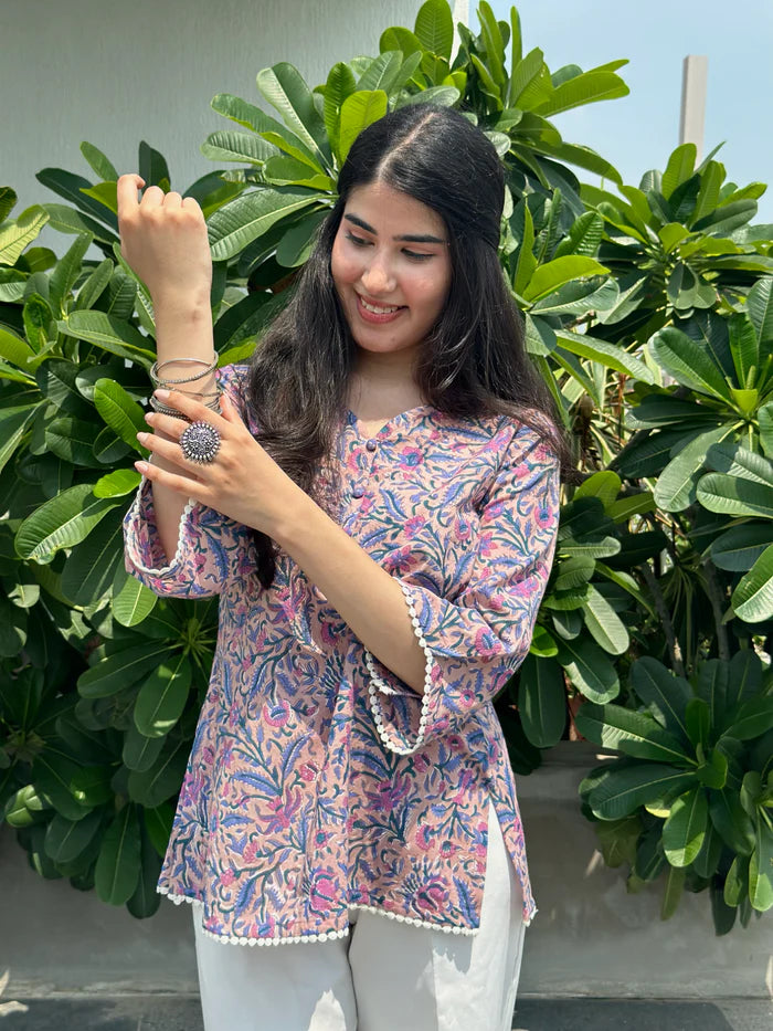 Elegant Floral Short Kurti 🌸💫