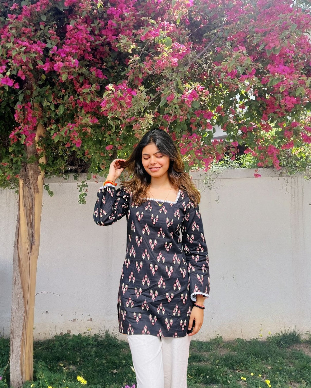 Elegant Black Printed Cotton Kurti 🌸✨