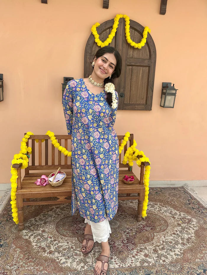 Festive Floral Long Kurti 💙🌼